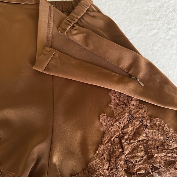 Brown Lace-Trim Silky Satin Shorts Size: S - Loungewear as Outerwear - Picture 11 of 12